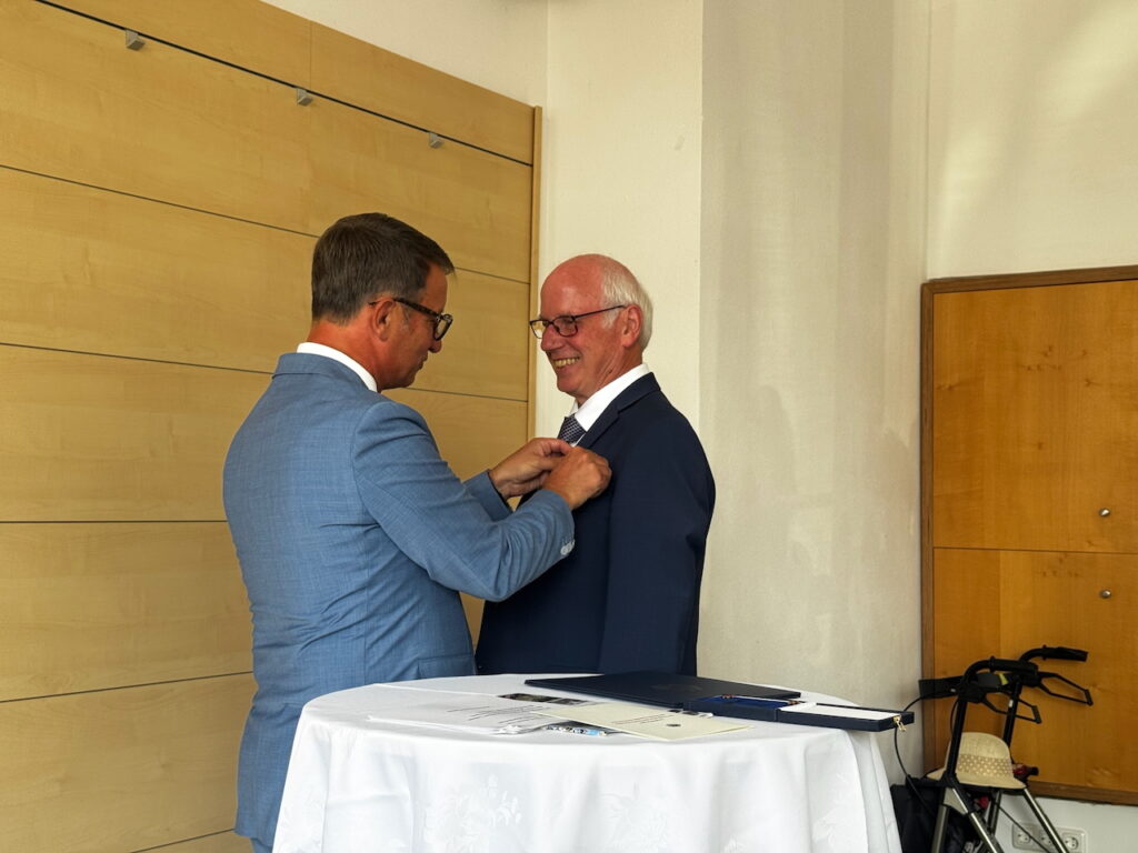 Bundesverdienstkreuz für Hans-Josef Held